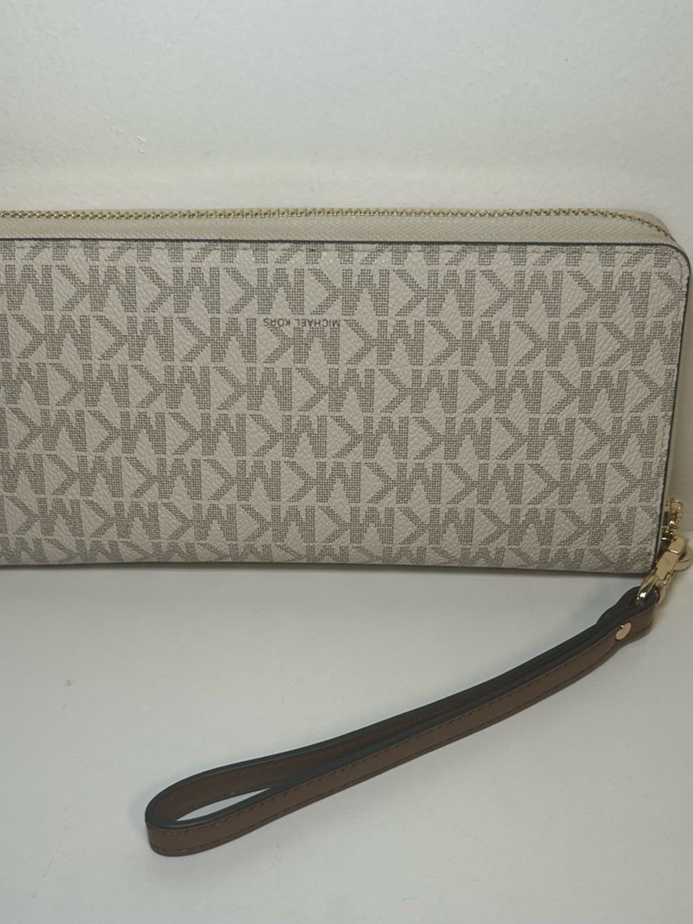 Michael Kors Jet Set Travel Tote + Wristlet Vanilla MK - Picture 10 of 13